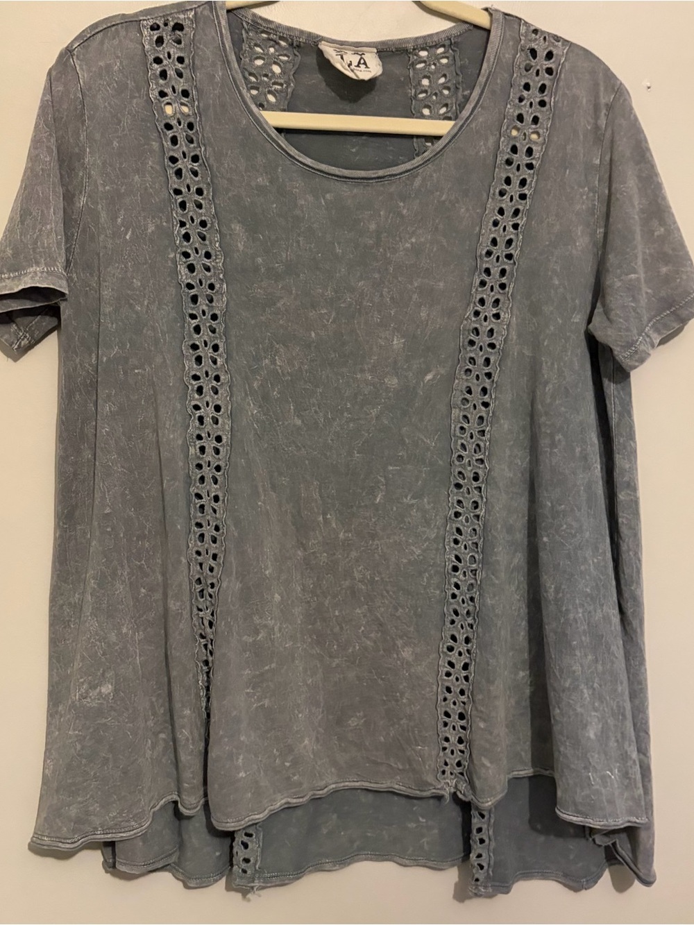 PQLA Grey Eyelet Short Sleeve Floral Cutout Oversized Tshirt Tee S Small (flaw)